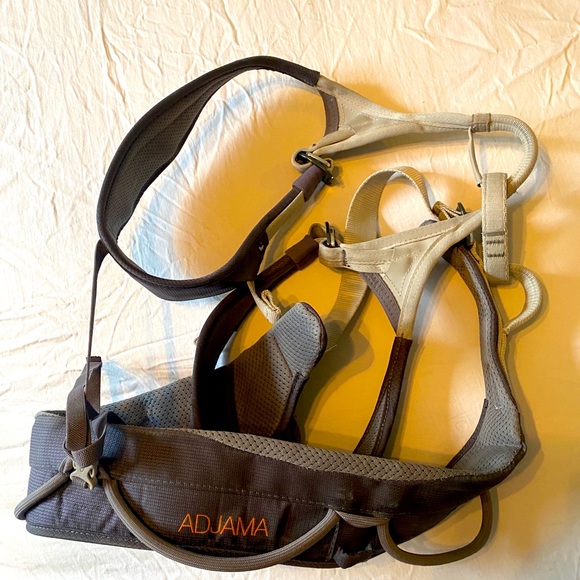 Petzl Adjama Harness - Picture 2 of 6